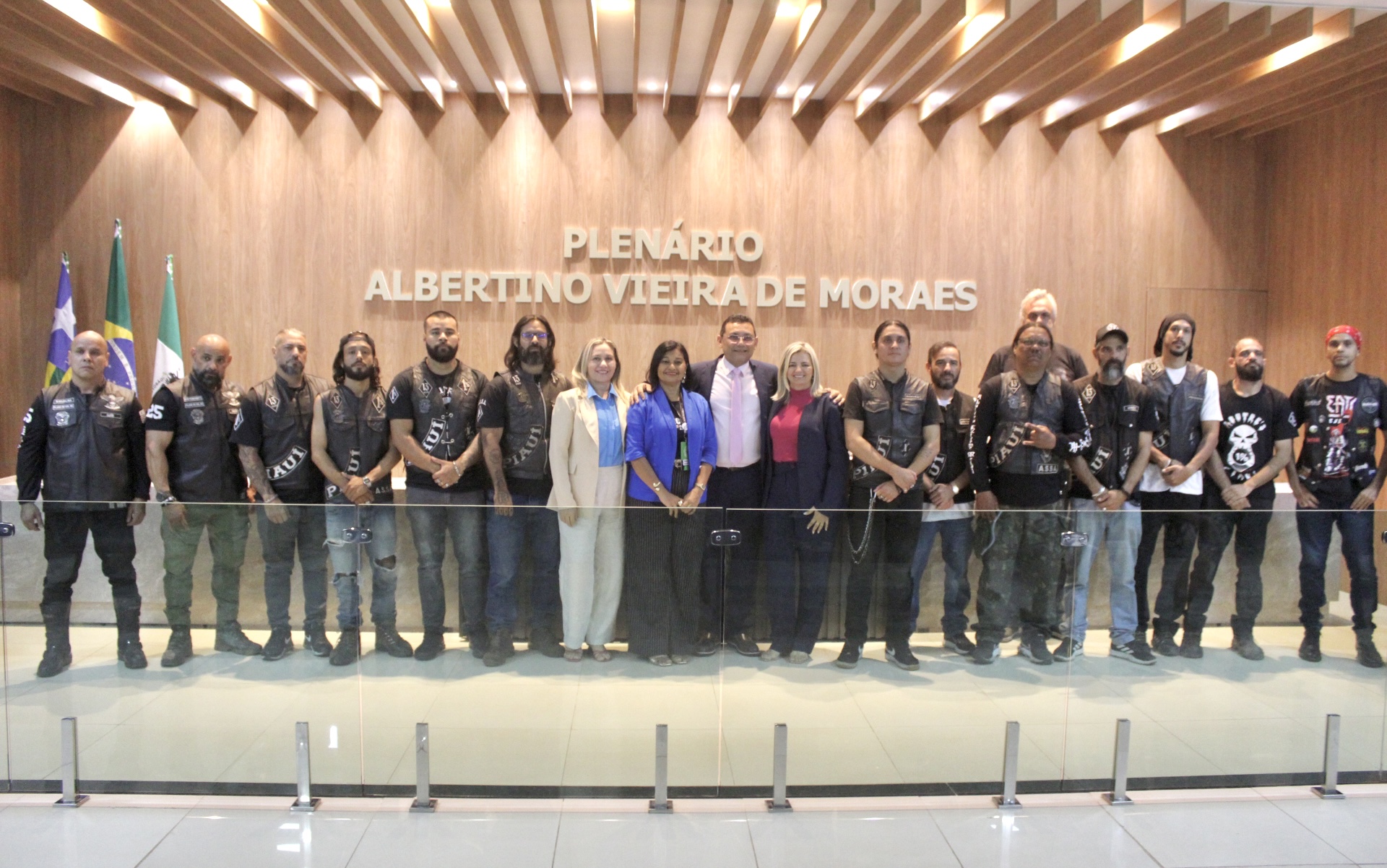 Câmara de Demerval Lobão realiza Sessão com pautas sobre infraestrutura e cultura