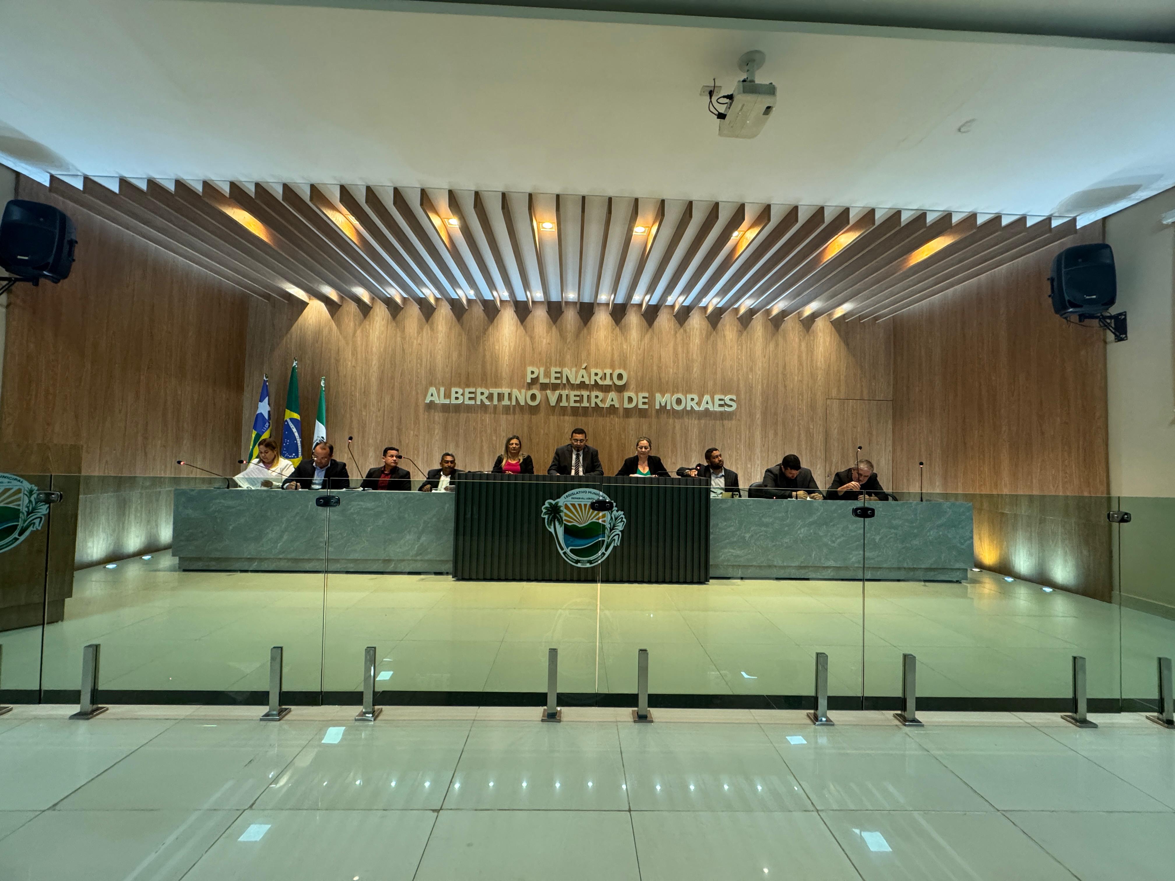 Câmara Municipal de Demerval Lobão realiza 5ª Sessão Ordinária com apresentação de projetos e indicações