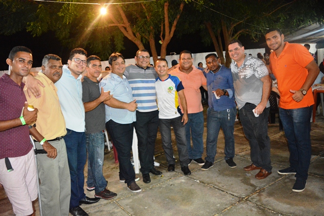 Vereadores prestigiam festividades em comemoração ao aniversário do prefeito Junior Carvalho